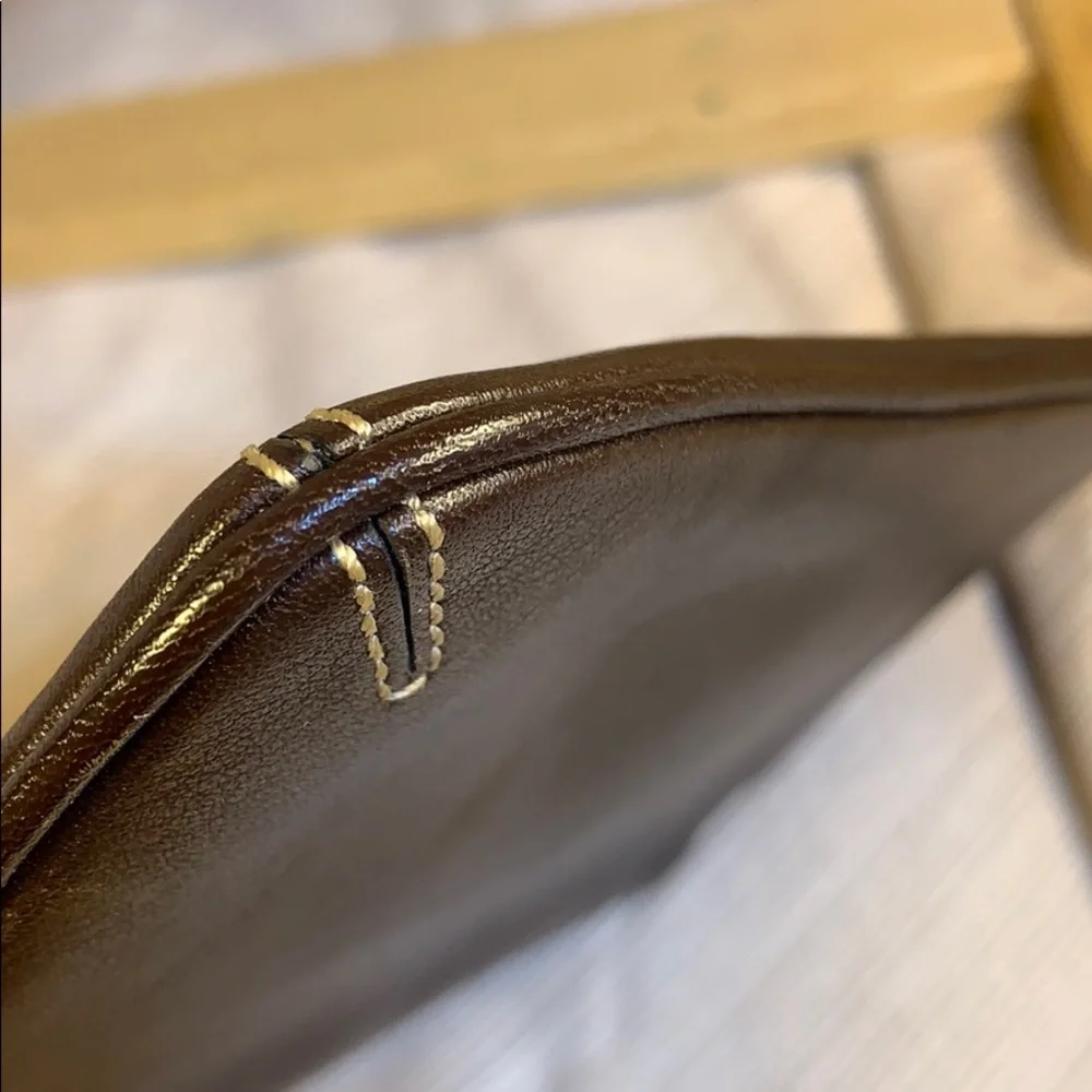 Coach never used☀️see